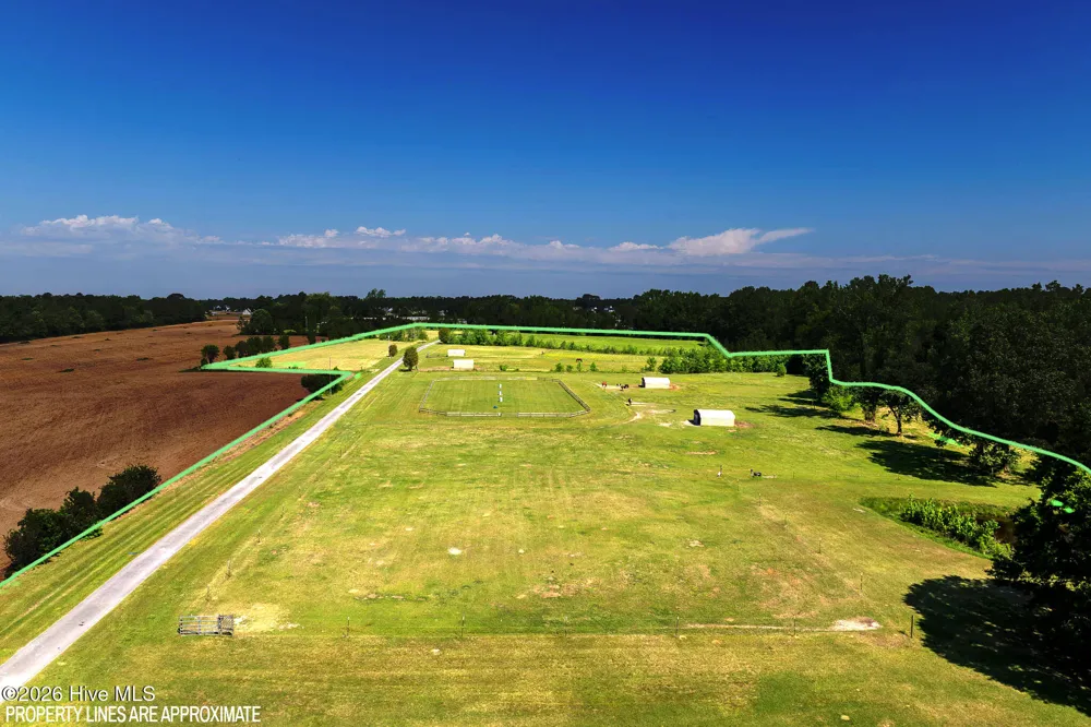 389 Beulaville Highway Richlands, NC 28574