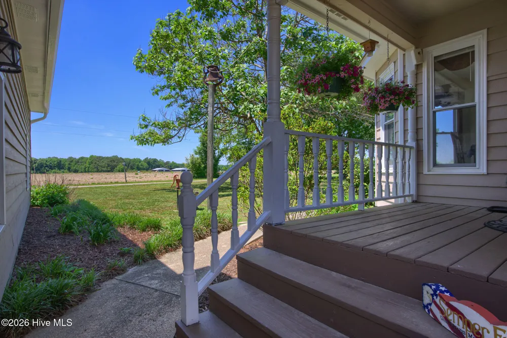 389 Beulaville Highway Richlands, NC 28574