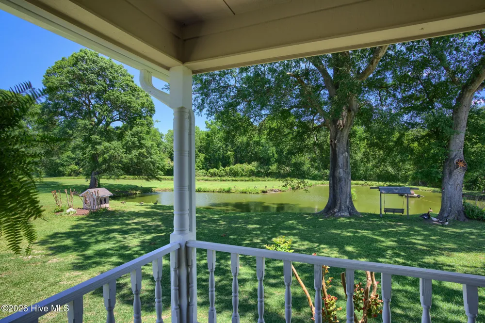 389 Beulaville Highway Richlands, NC 28574