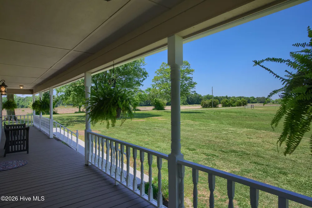 389 Beulaville Highway Richlands, NC 28574