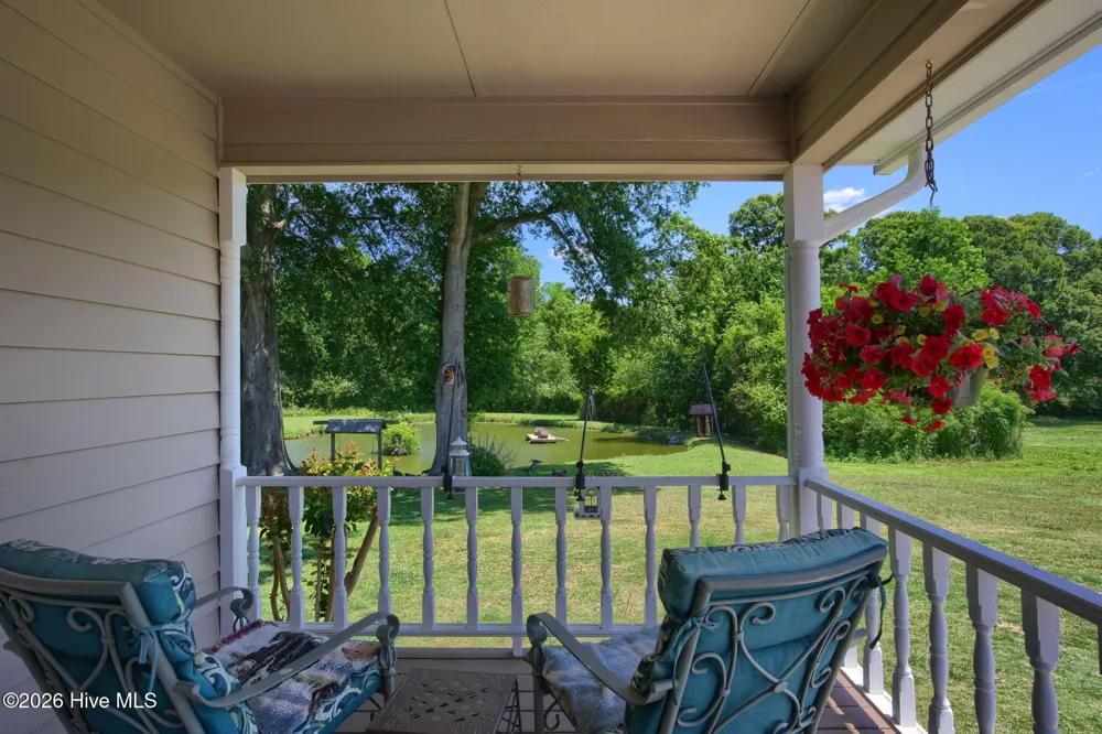 389 Beulaville Highway Richlands, NC 28574