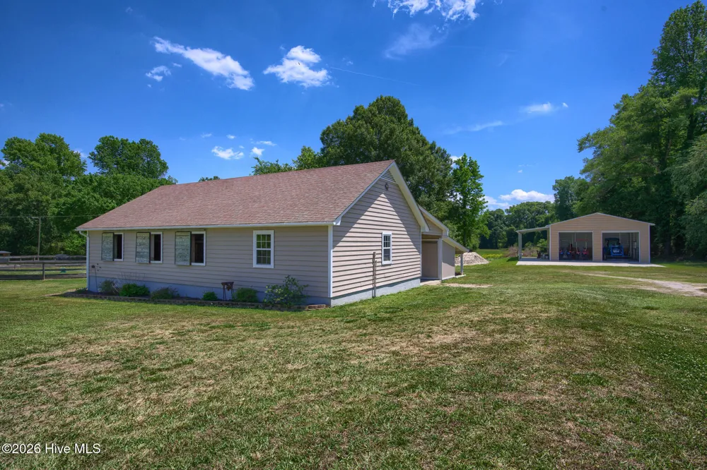 389 Beulaville Highway Richlands, NC 28574