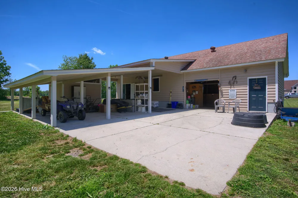 389 Beulaville Highway Richlands, NC 28574