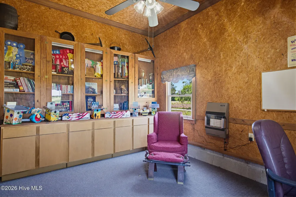 389 Beulaville Highway Richlands, NC 28574