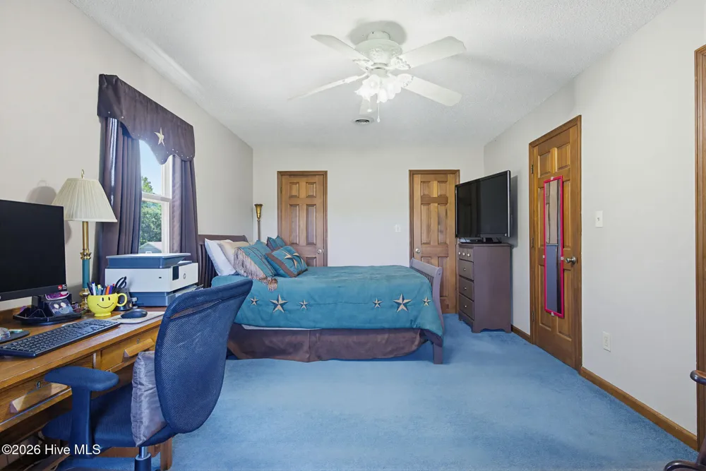 389 Beulaville Highway Richlands, NC 28574