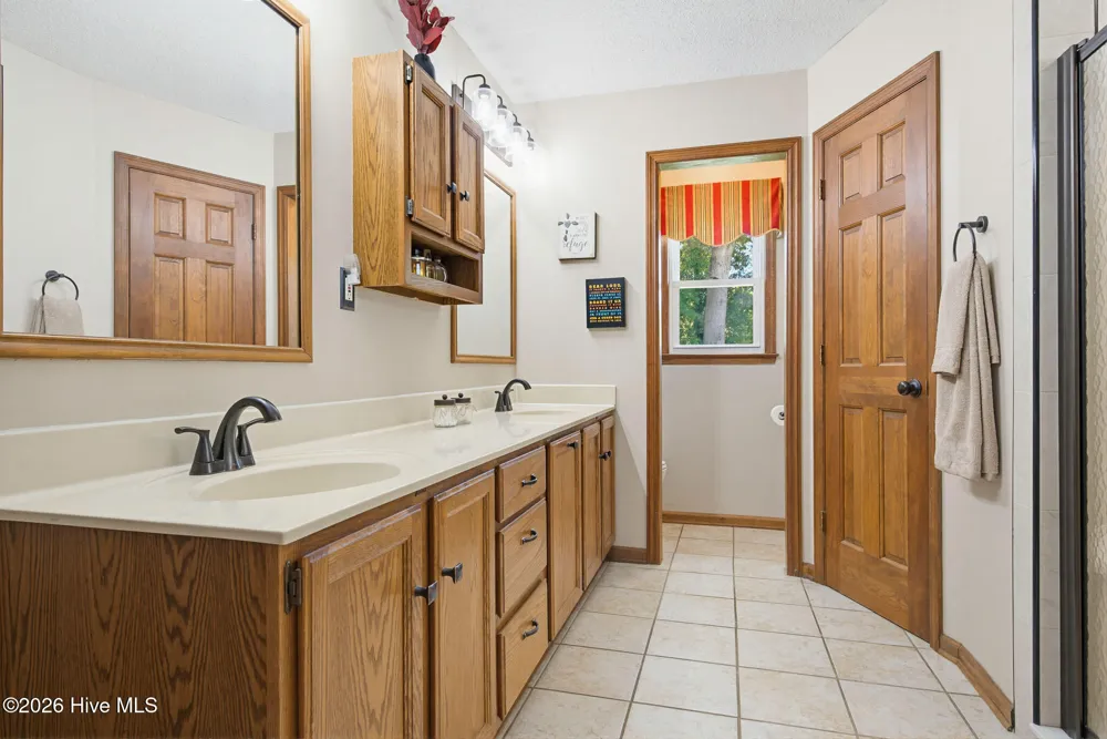 389 Beulaville Highway Richlands, NC 28574