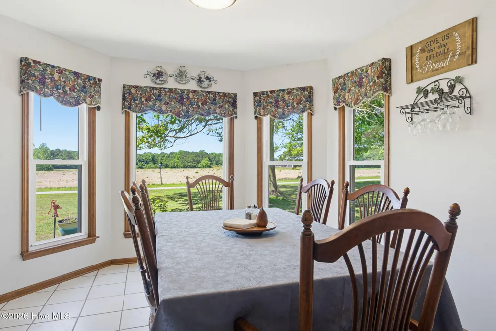 389 Beulaville Highway Richlands, NC 28574