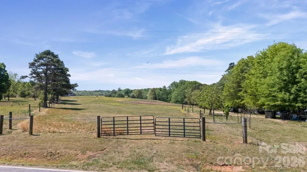 1214 Mount Wesley Church Road Hiddenite, NC 28636