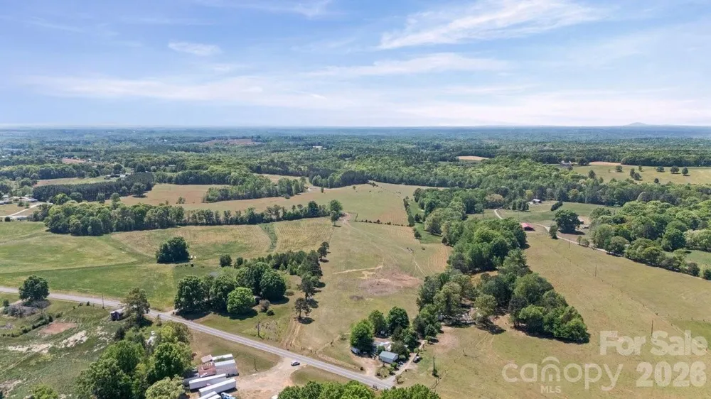 1214 Mount Wesley Church Road Hiddenite, NC 28636
