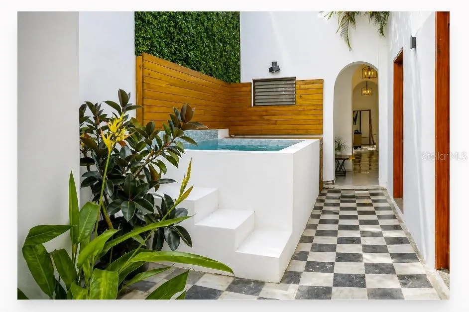 54 CALLE CRUZ #54 San Juan, PR 00901