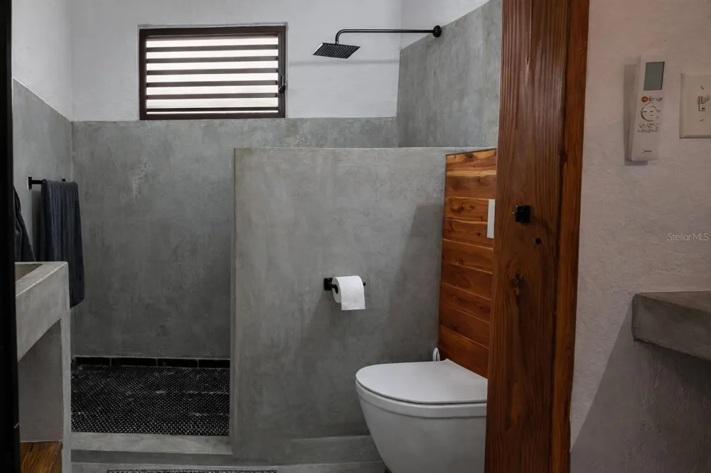 54 CALLE CRUZ #54 San Juan, PR 00901