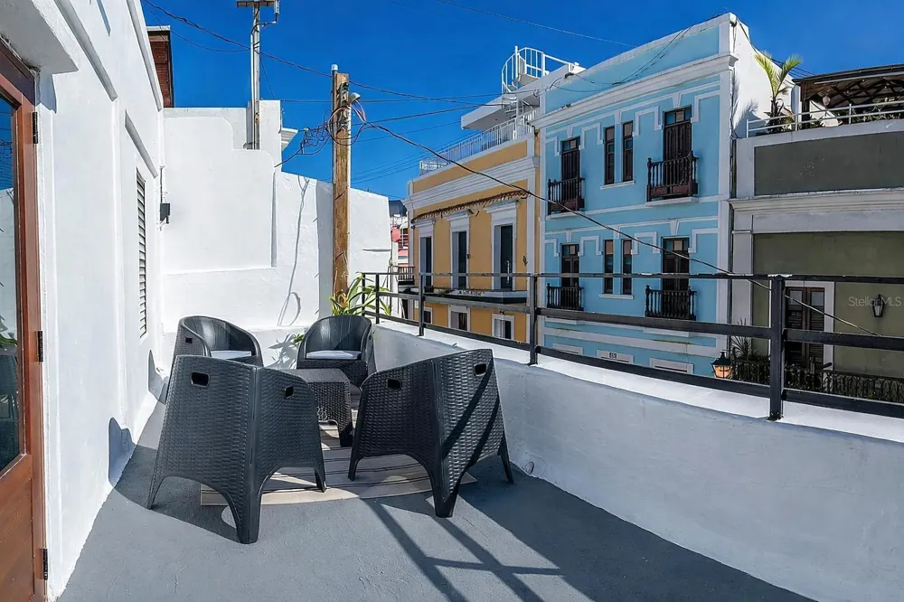 54 CALLE CRUZ #54 San Juan, PR 00901