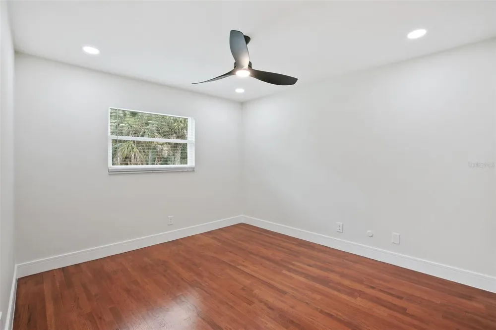226 WILLOWICK AVENUE Temple Terrace, FL 33617