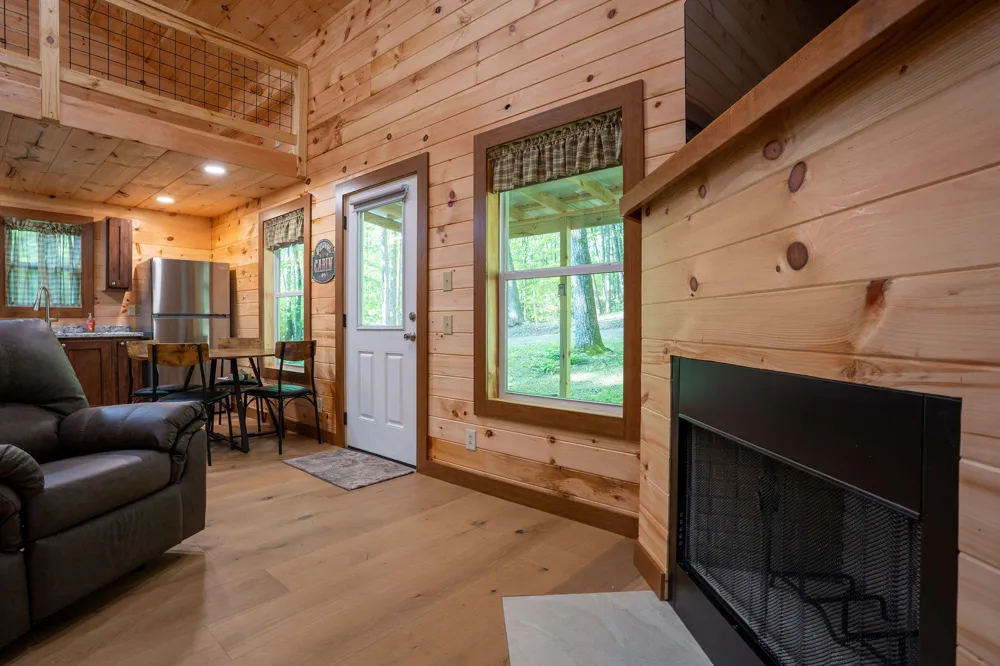 1140 County Road 797 Valley Head, AL 35989