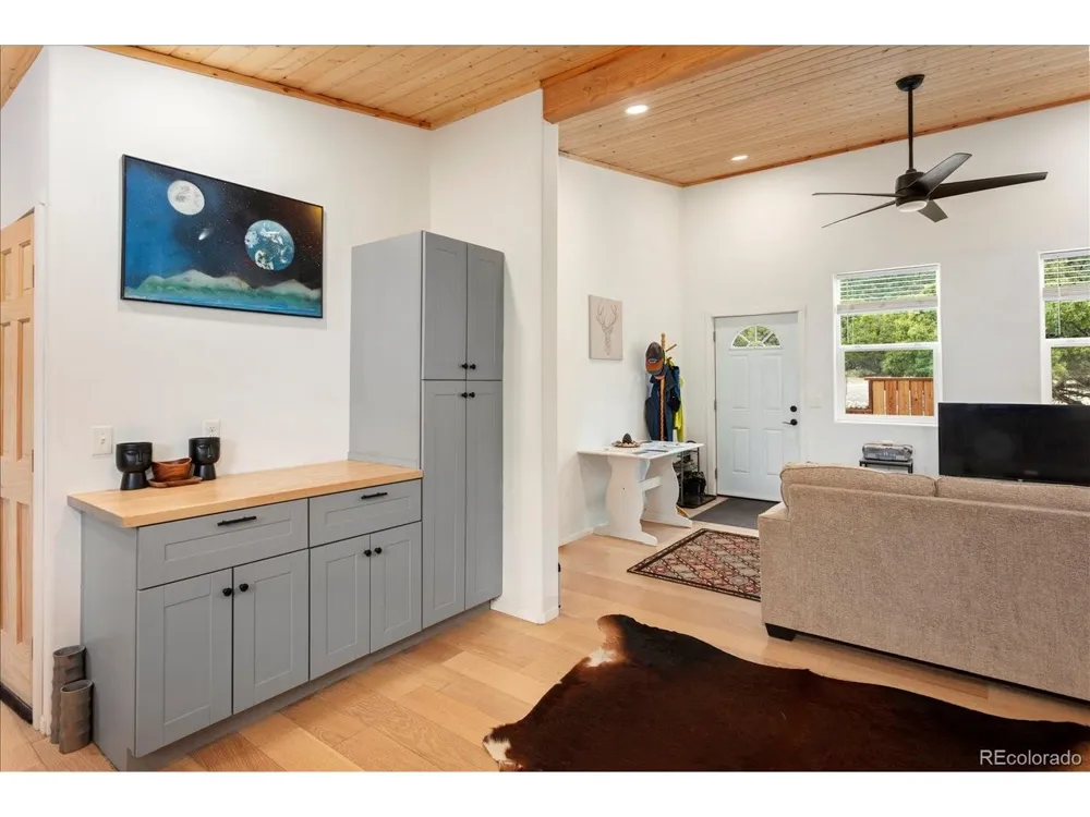 3538 Camino Del Rey Crestone, CO 81131