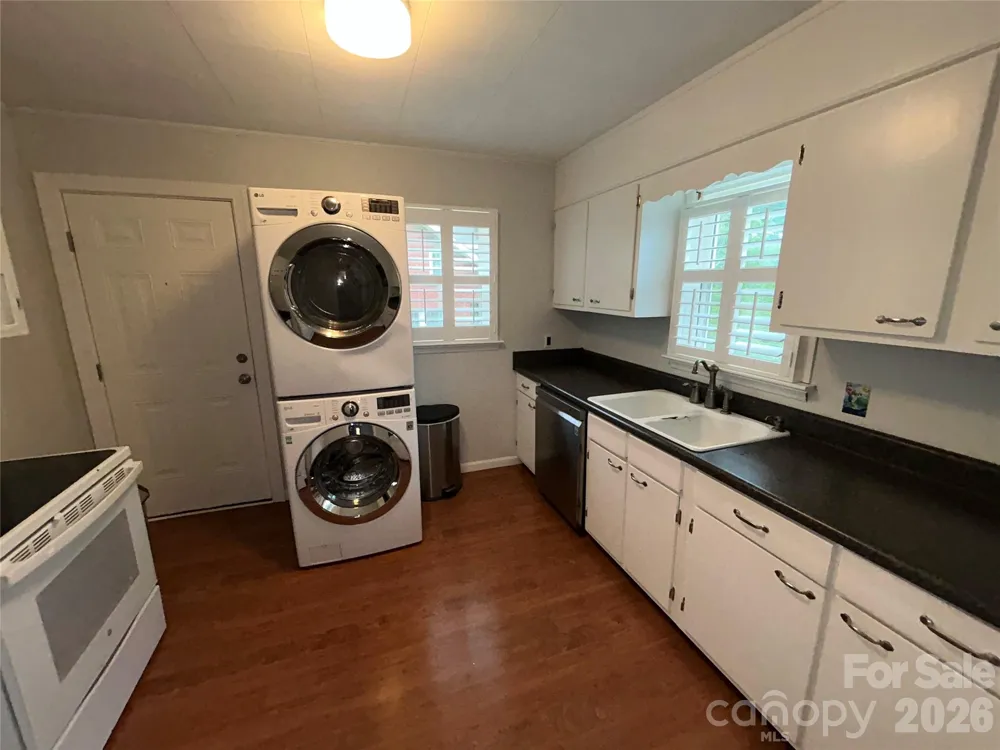 110 9th Street Black Mountain, NC 28711