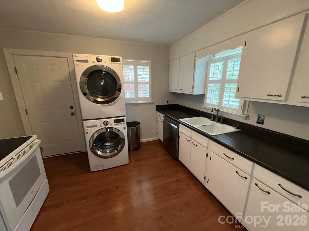 110 9th Street Black Mountain, NC 28711