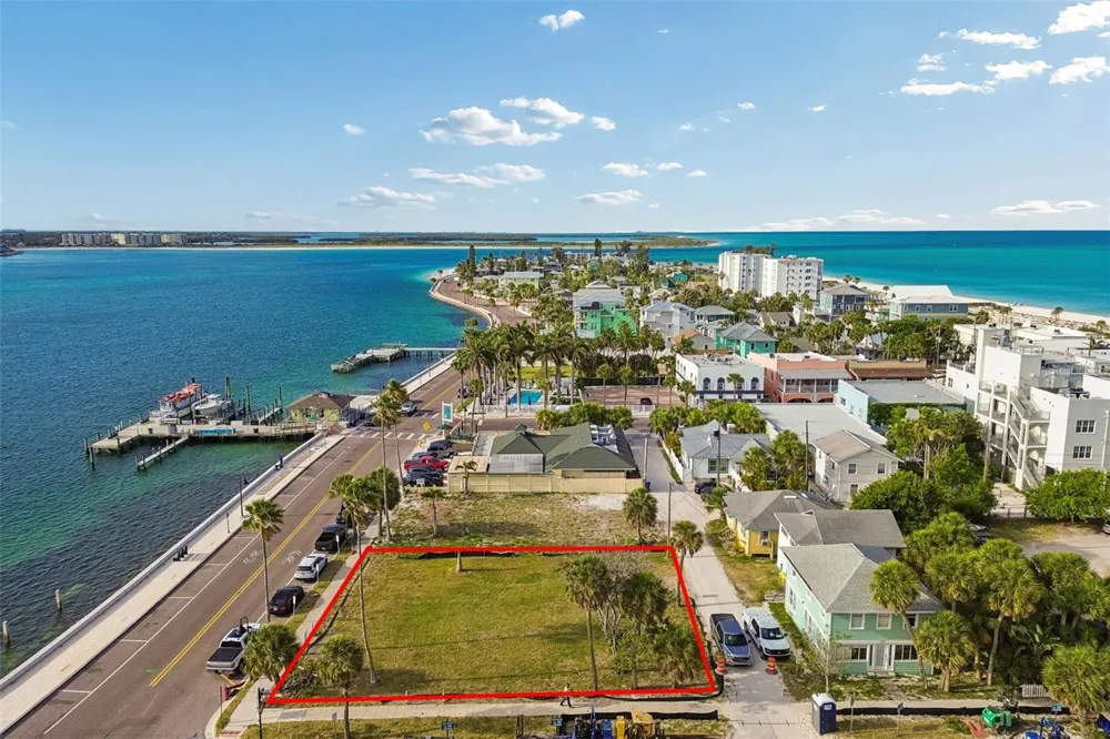 808 PASS A GRILLE WAY St Pete Beach, FL 33706