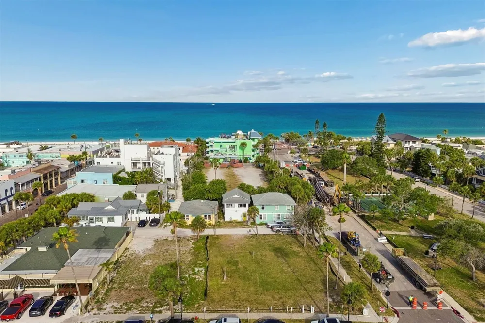 808 PASS A GRILLE WAY St Pete Beach, FL 33706