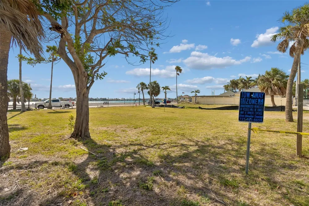 808 PASS A GRILLE WAY St Pete Beach, FL 33706
