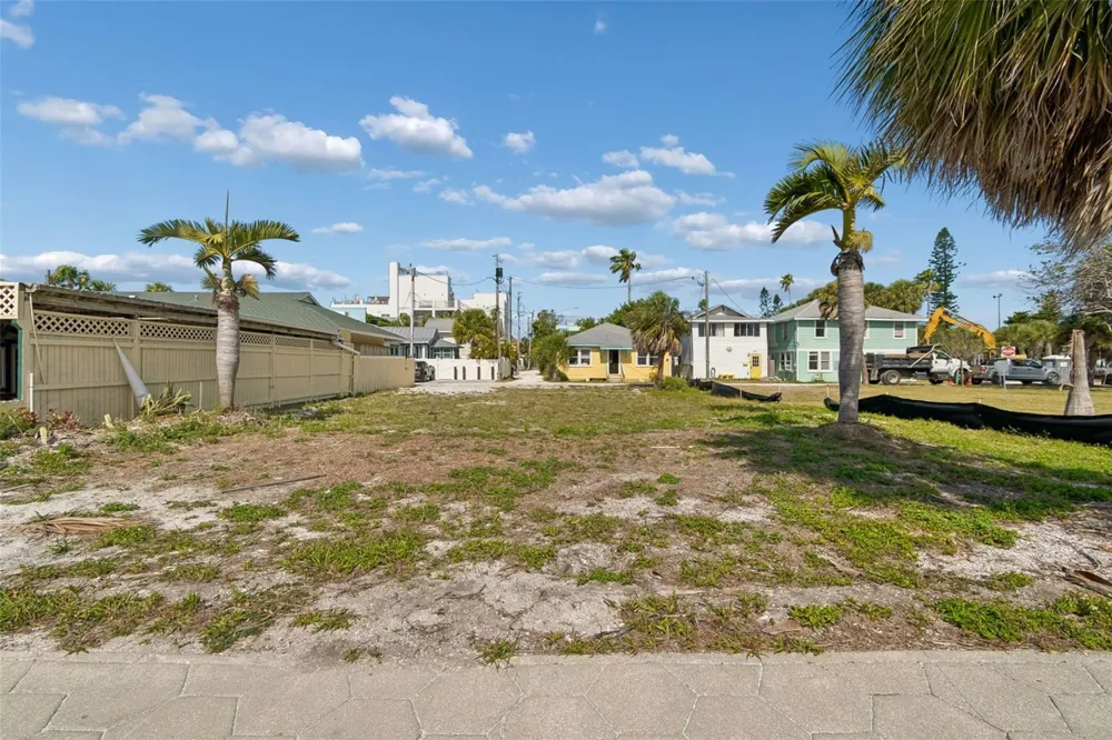 808 PASS A GRILLE WAY St Pete Beach, FL 33706