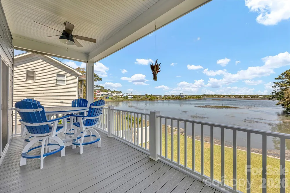 6308 E Yacht Drive Oak Island, NC 28465