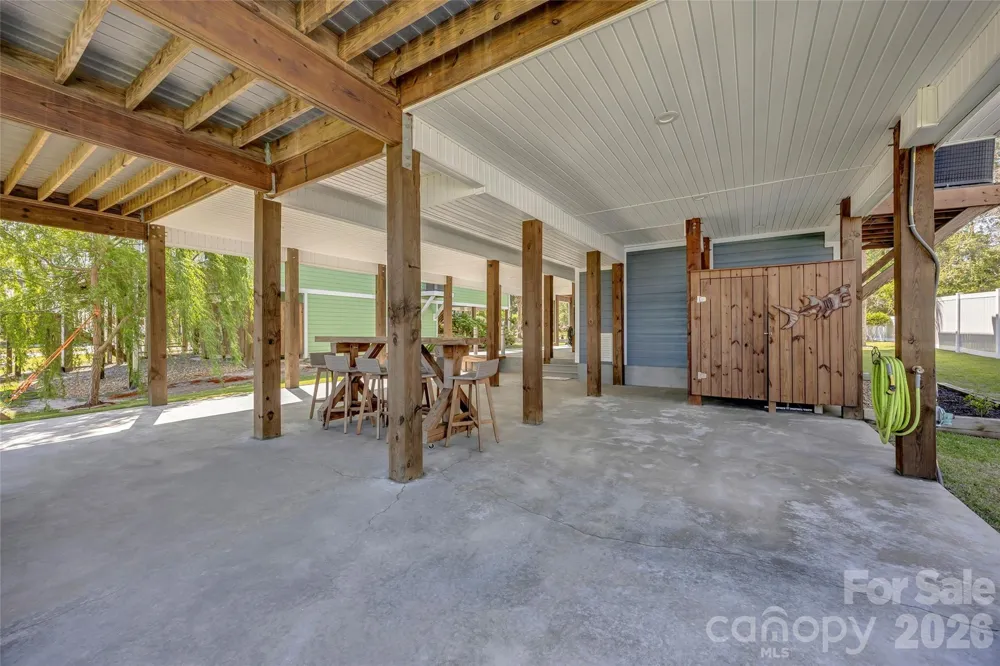 6308 E Yacht Drive Oak Island, NC 28465