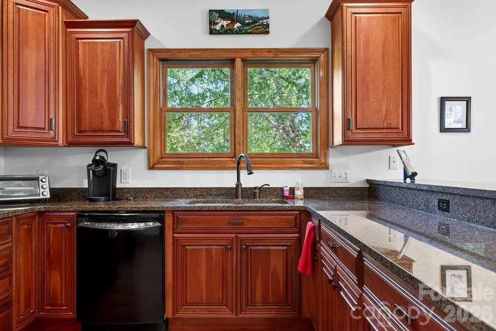 24 Triple Fairways Drive Hendersonville, NC 28739