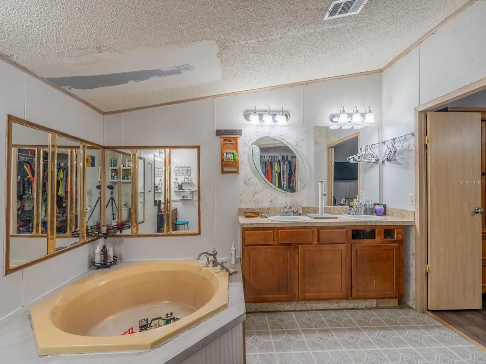 4647 NE 28TH AVENUE ocala, FL 34479
