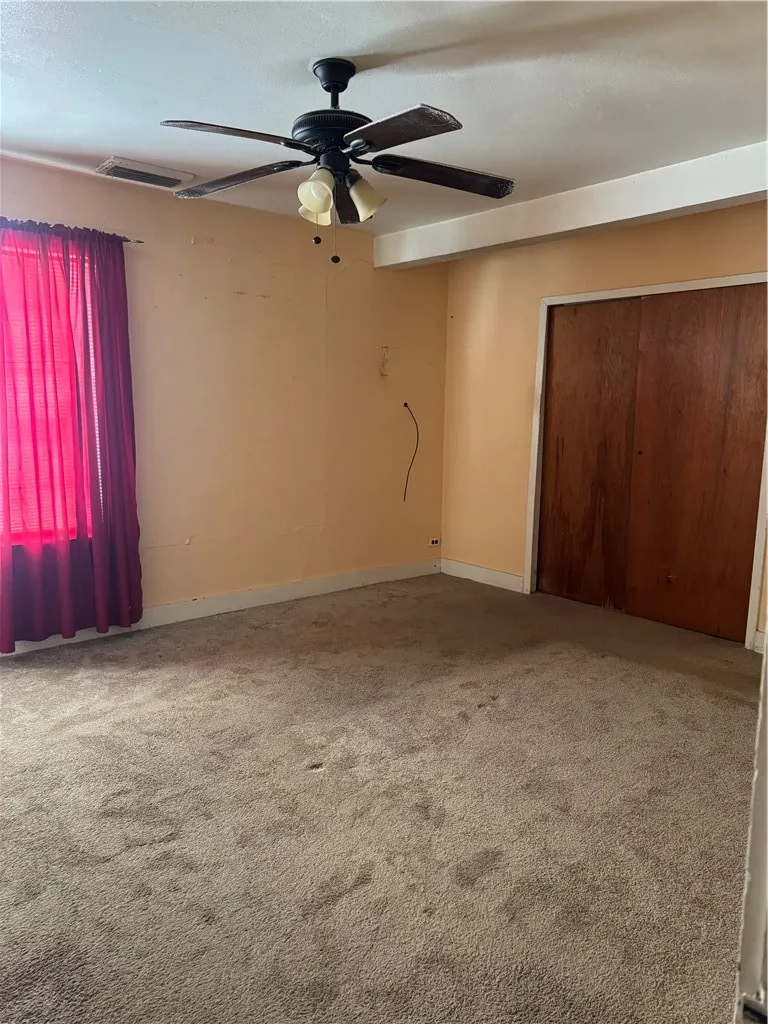 635 Victoria Avenue Taft, TX 78390