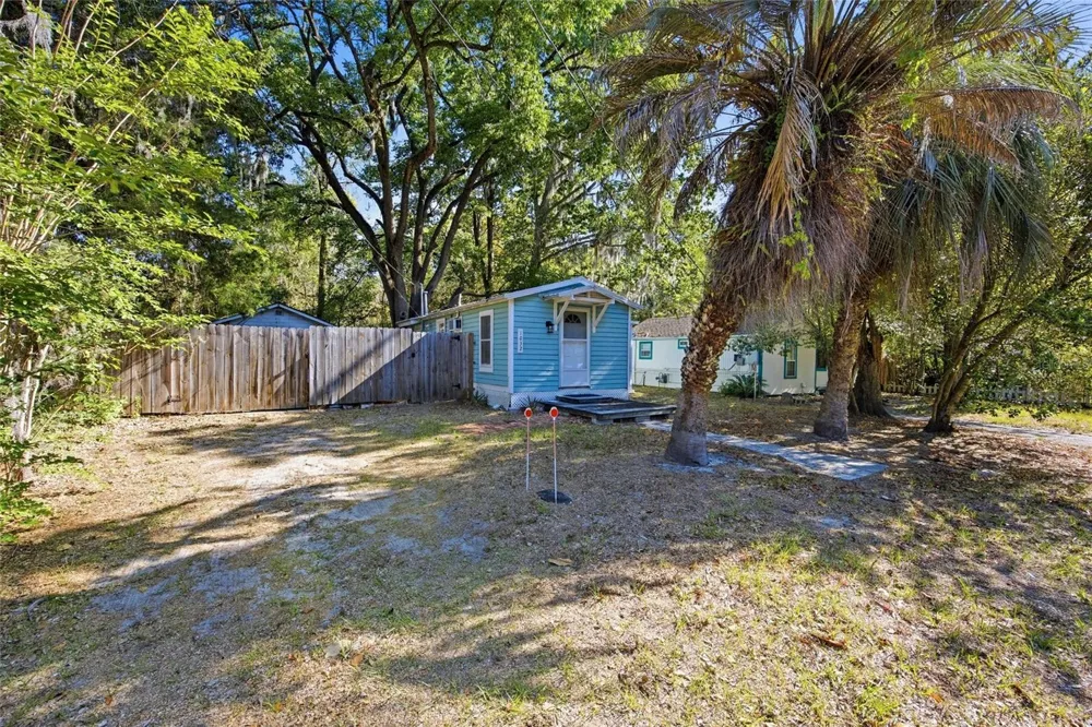 1032 NW 40TH AVENUE Gainesville, FL 32609