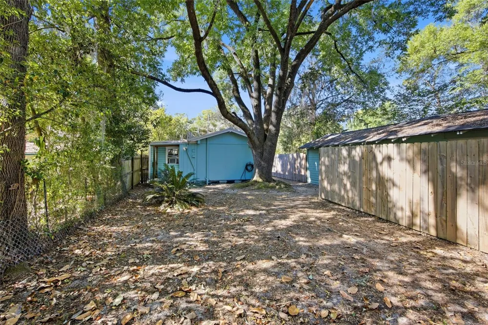 1032 NW 40TH AVENUE Gainesville, FL 32609