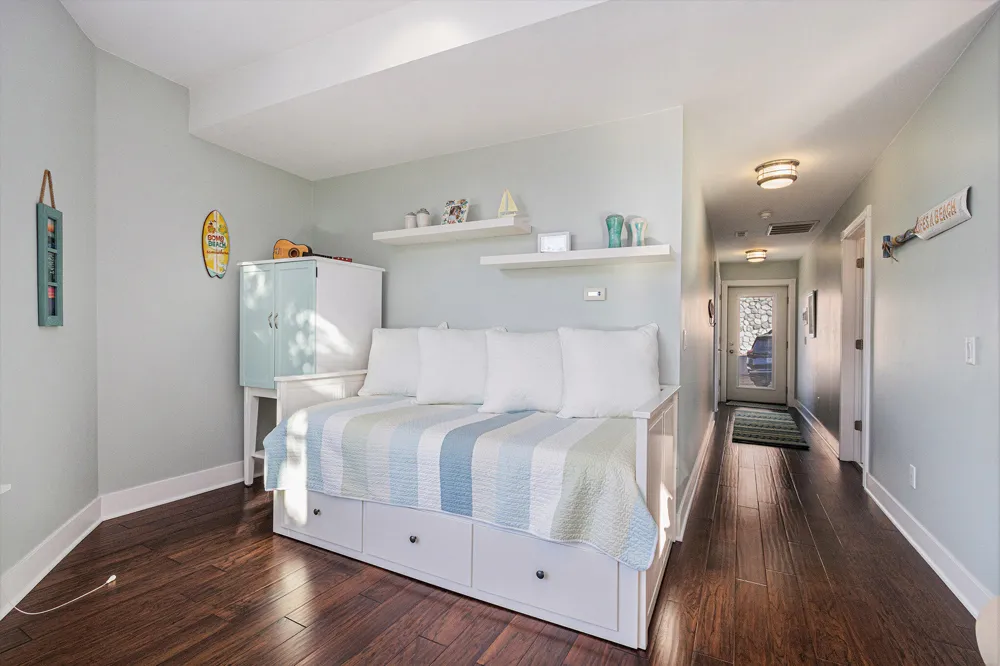 259 Kalamazoo Street #4 South Haven City, MI 49090