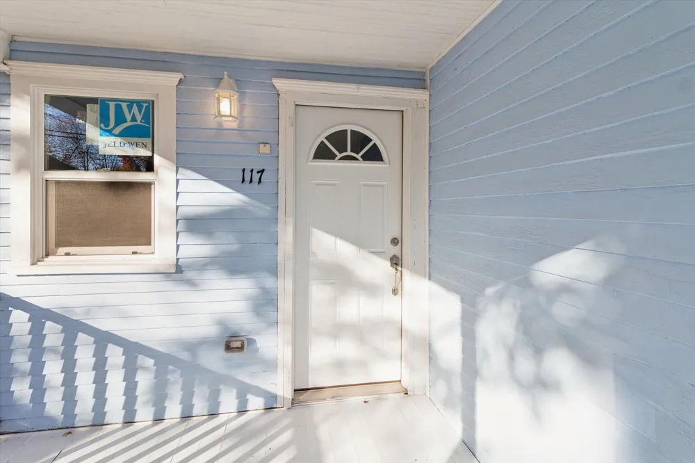 117 E Wright Avenue Shepherd Village, MI 48883