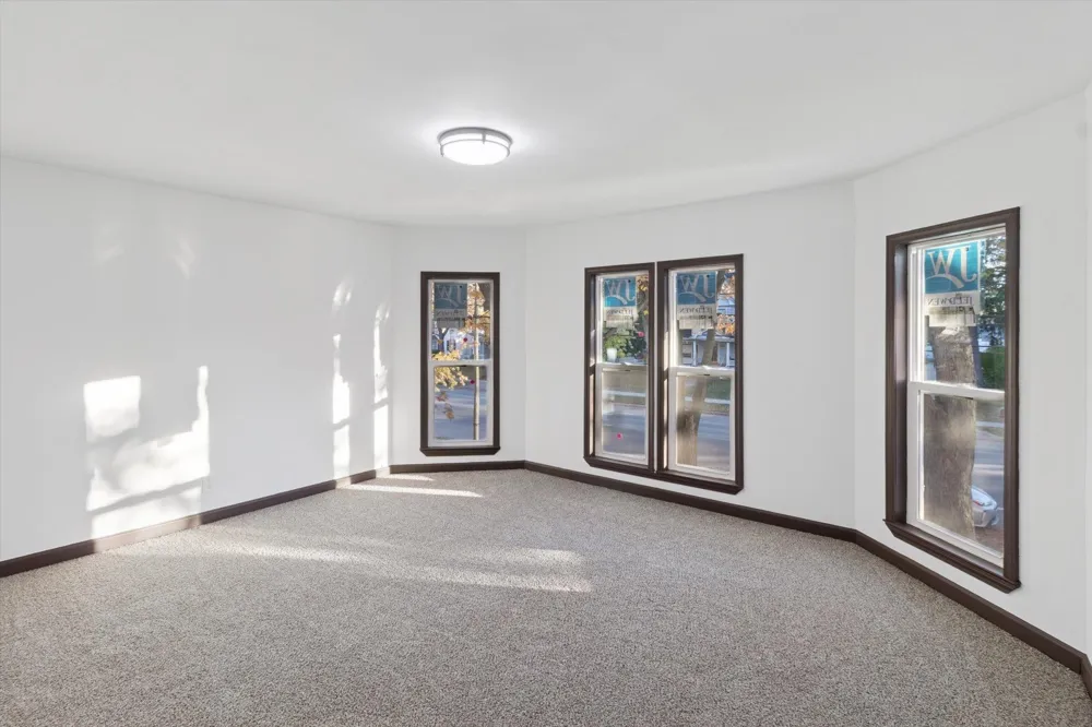 117 E Wright Avenue Shepherd Village, MI 48883
