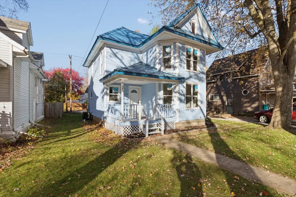 117 E Wright Avenue Shepherd Village, MI 48883