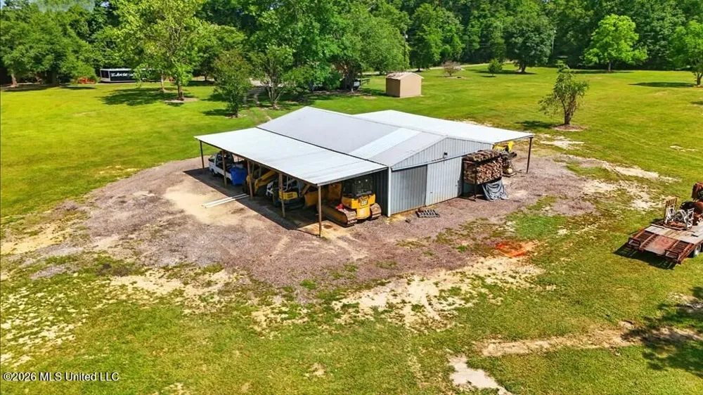 271 Bobby Lane Picayune, MS 39466