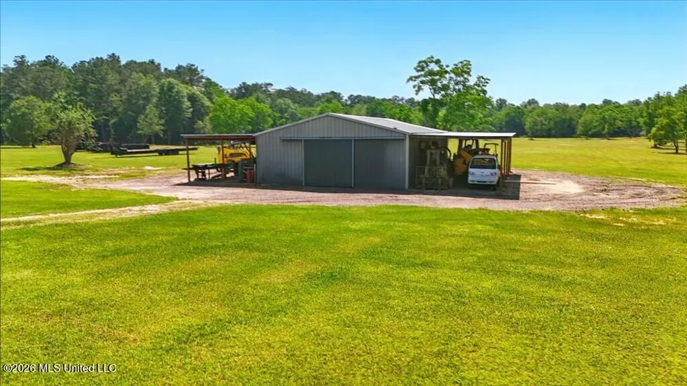 271 Bobby Lane Picayune, MS 39466