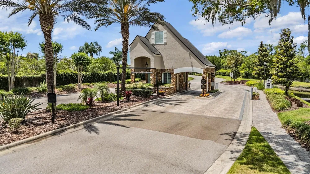 18707 PEPPER PIKE Lutz, FL 33558
