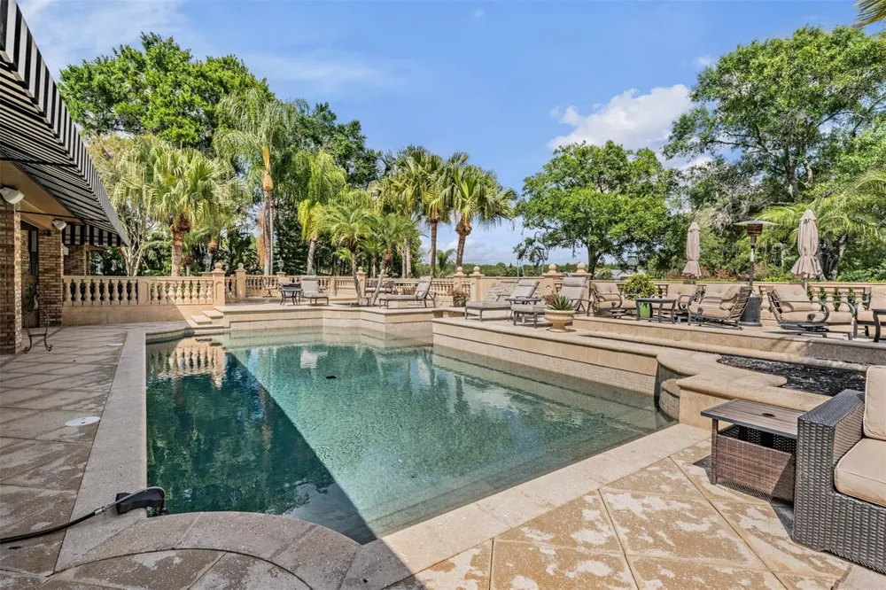 18707 PEPPER PIKE Lutz, FL 33558