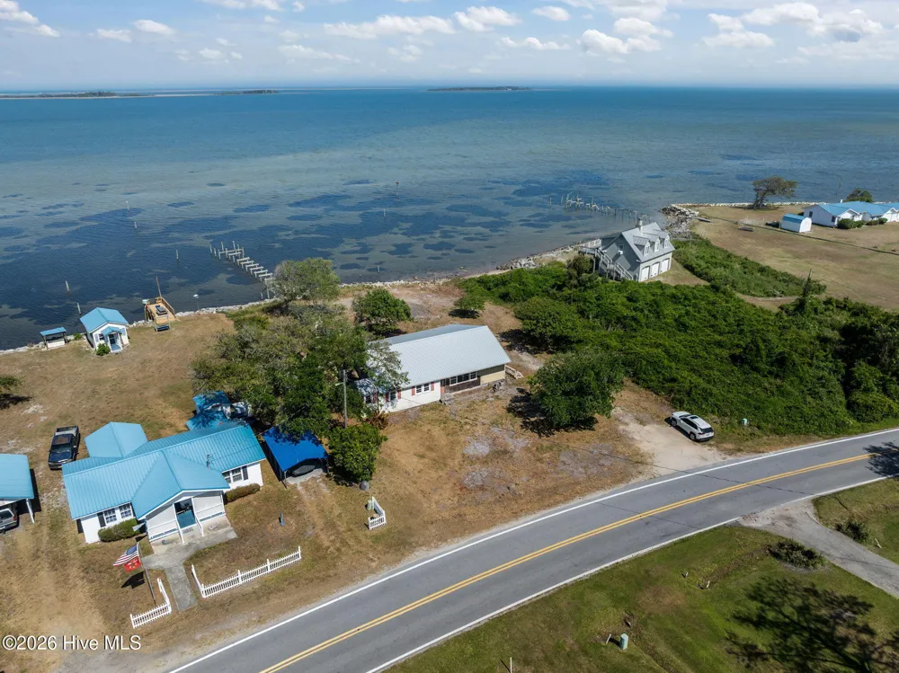 2472 Cedar Island Road Cedar Island, NC 28520