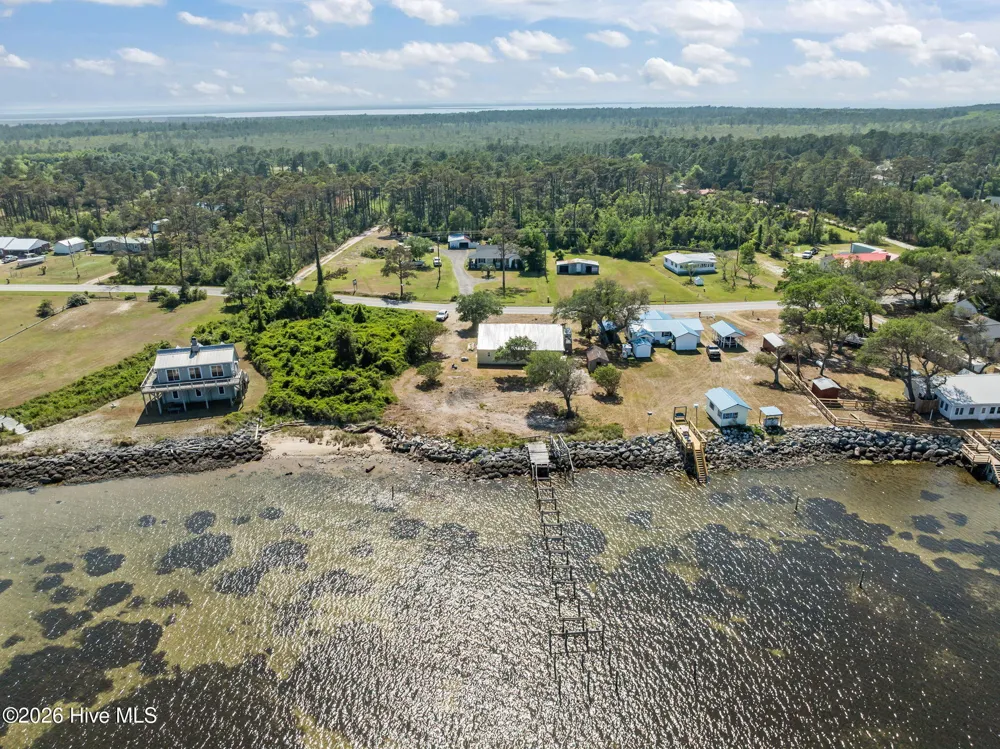 2472 Cedar Island Road Cedar Island, NC 28520