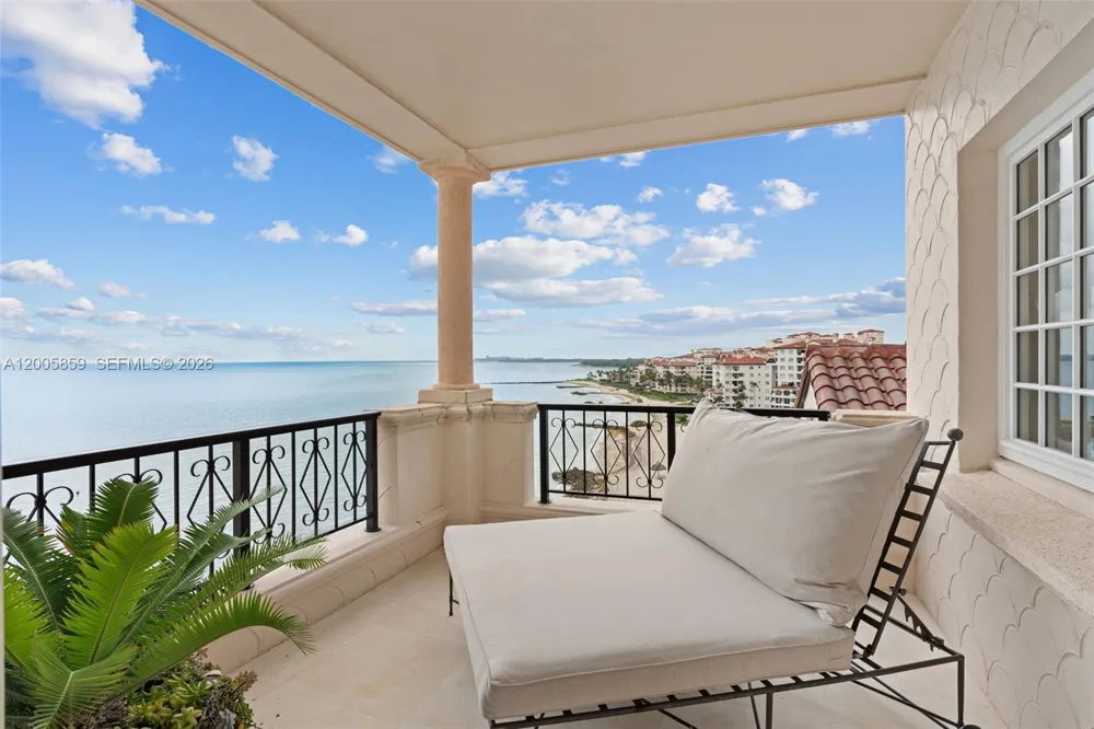 7282 Fisher Island Dr #7282 Fisher Island, FL 33109
