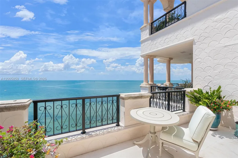 7282 Fisher Island Dr #7282 Fisher Island, FL 33109