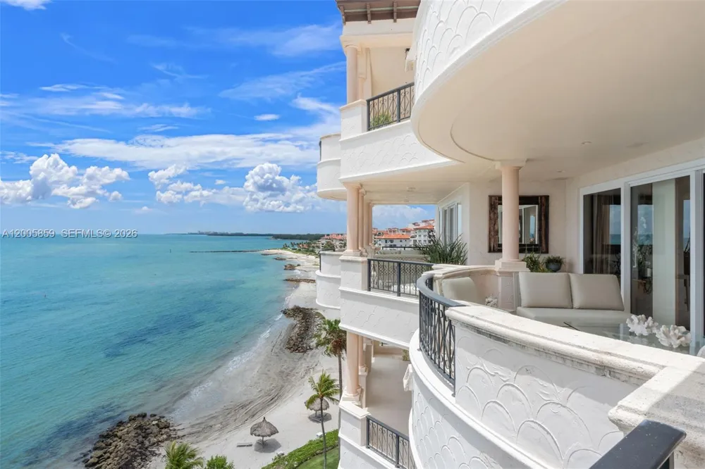 7282 Fisher Island Dr #7282 Fisher Island, FL 33109