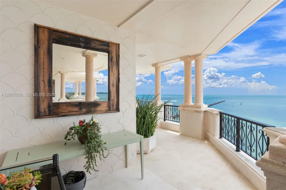 7282 Fisher Island Dr #7282 Fisher Island, FL 33109