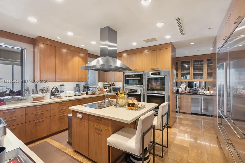 7282 Fisher Island Dr #7282 Fisher Island, FL 33109