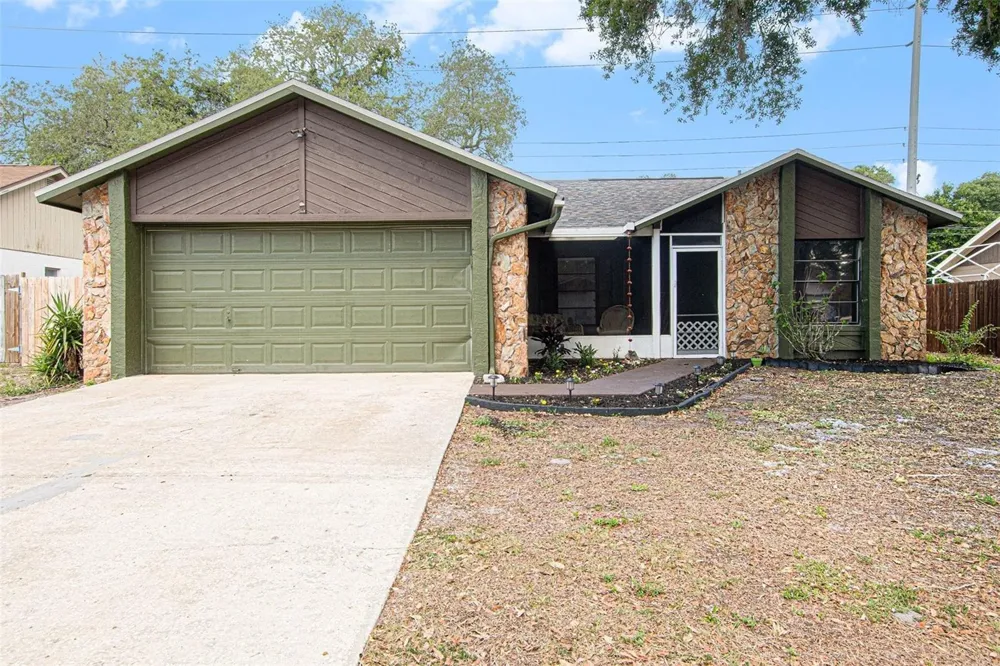 4105 SPRING WAY CIRCLE Valrico, FL 33596