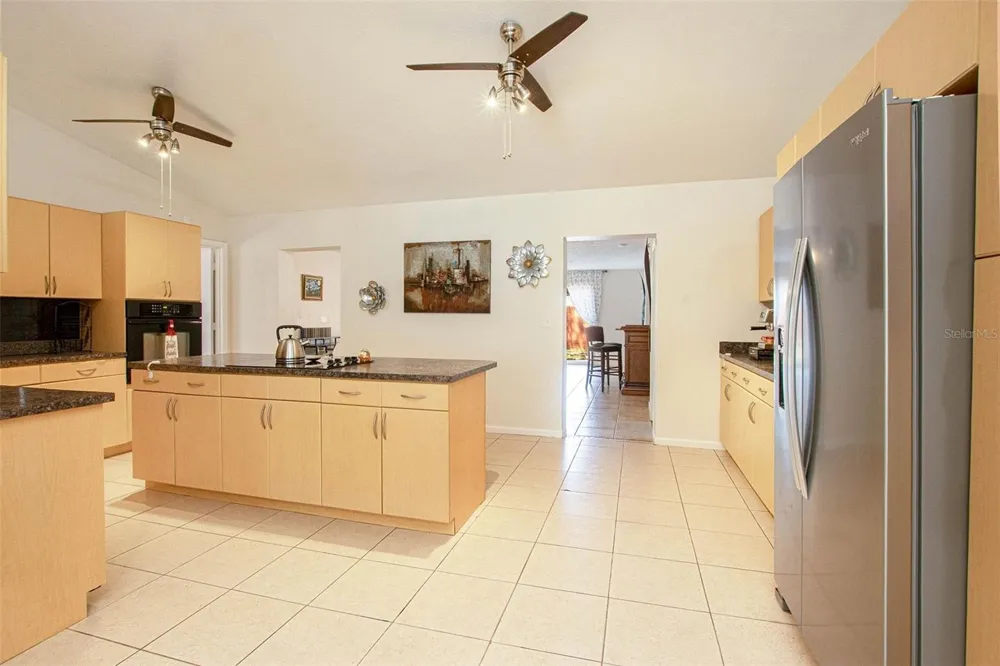 4105 SPRING WAY CIRCLE Valrico, FL 33596