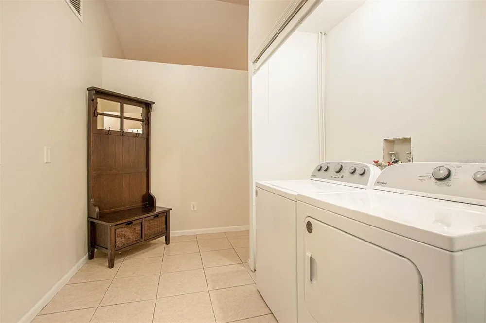 4105 SPRING WAY CIRCLE Valrico, FL 33596